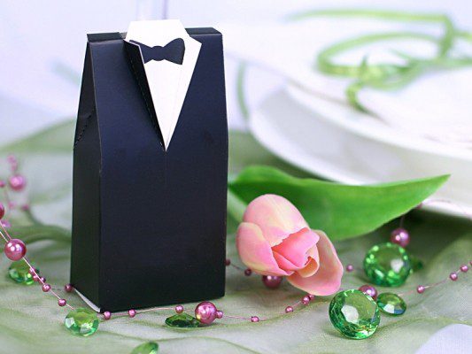 Krabička pre svadobných hostí ženích