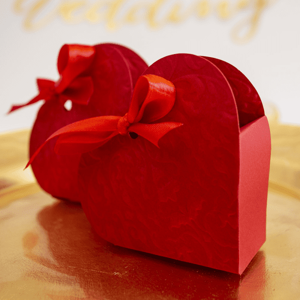 Krabička na darčeky_červené srdce